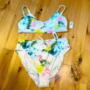 Old Navy swimsuit NWT